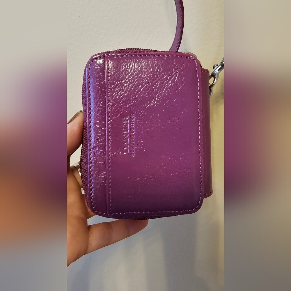NWOT-Danier Purple Leather Crossbody Wallet Phone case